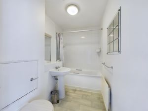 BATHROOM- click for photo gallery